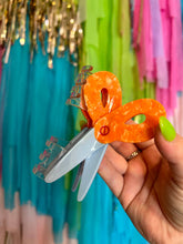 Load image into Gallery viewer, Scissors Hair Claw