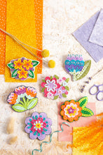 Load image into Gallery viewer, Margery Flower Felt Craft Kit