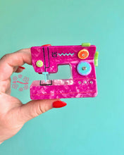 Load image into Gallery viewer, Sewing Machine Hair Claw
