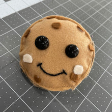 Load image into Gallery viewer, Q2: Saturdays / 9:30 am / Hand Sewing Class