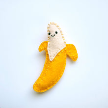 Load image into Gallery viewer, Banana DIY Felt Kit