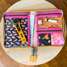 Load image into Gallery viewer, The Atlas Zipper Case Workshop with Glue &amp; Stitch
