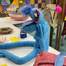 Load image into Gallery viewer, Q1: Mondays / 10:00 am / Homeschool Kids' Sewing Class
