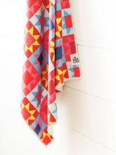Load image into Gallery viewer, Sawtooth Star Waffle Beach Towel
